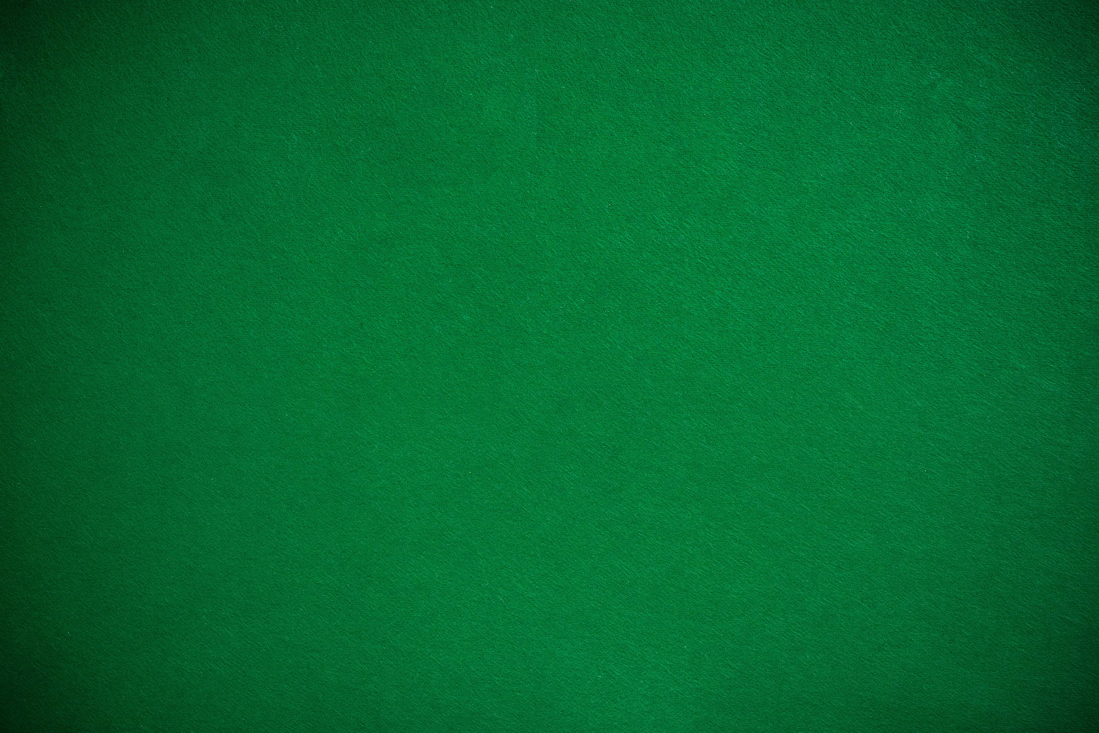 Emty Green Cloth Poker Table